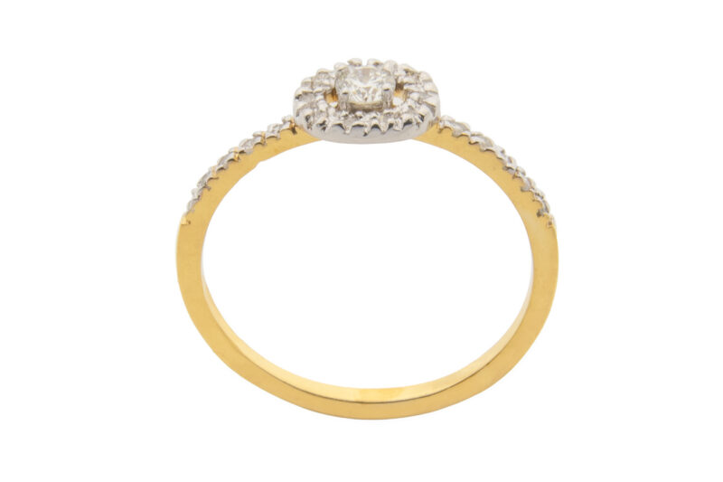 14 karat gold wedding ring with diamonds
